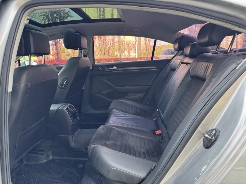 济宁17年大众迈腾7