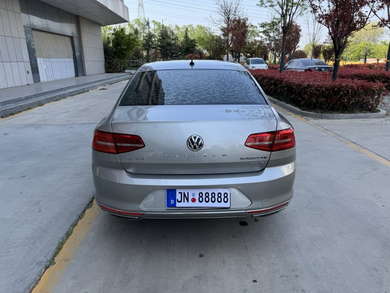 济宁17年大众迈腾9