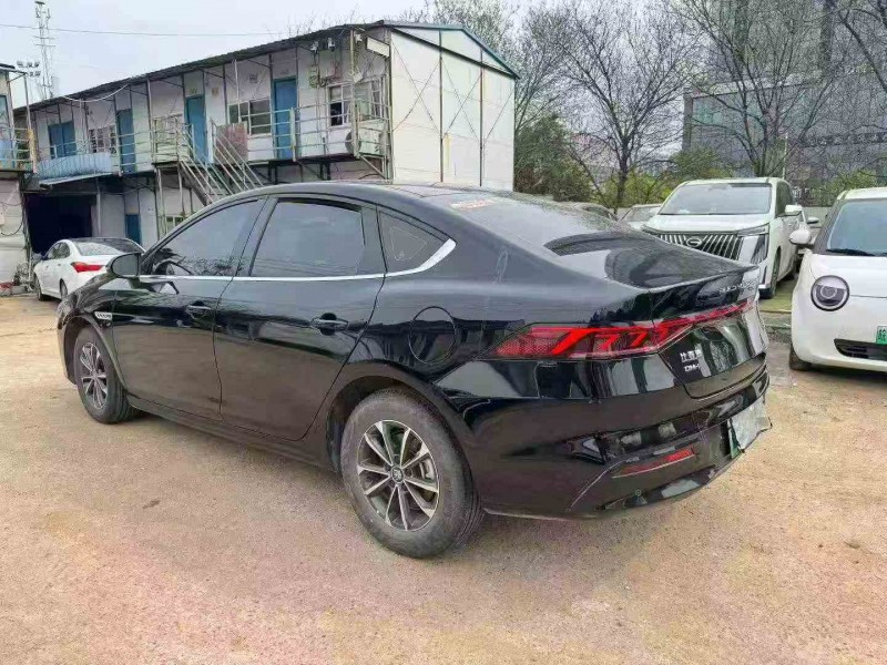 衡阳24年比亚迪秦8