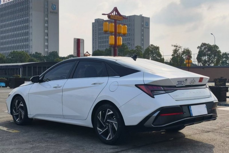 娄底24年现代伊兰特6