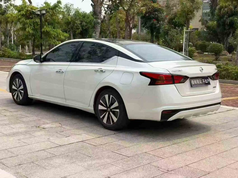 江门23年日产天籁8