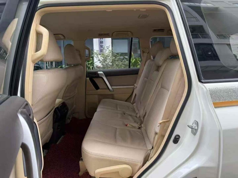 广州15年丰田普拉多6