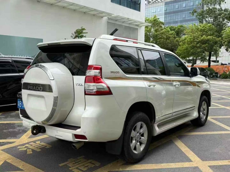 广州15年丰田普拉多7