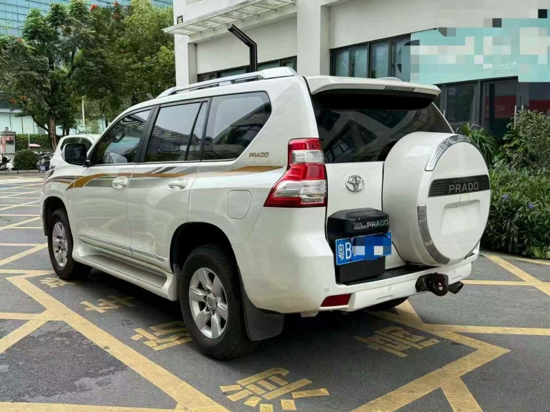 广州15年丰田普拉多8