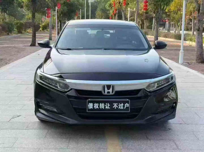 深圳21年本田雅阁1