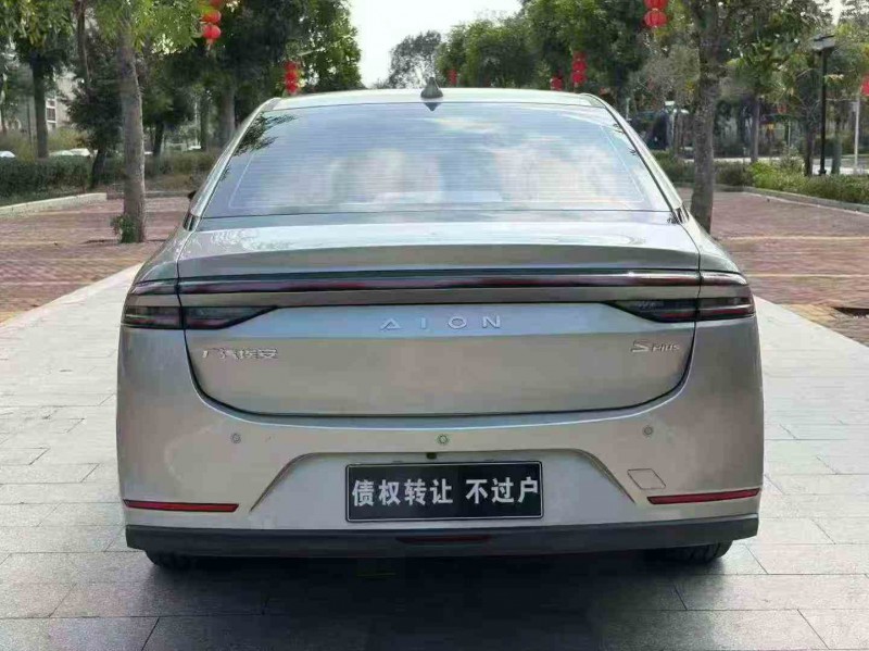 汕头25年传祺埃安S9