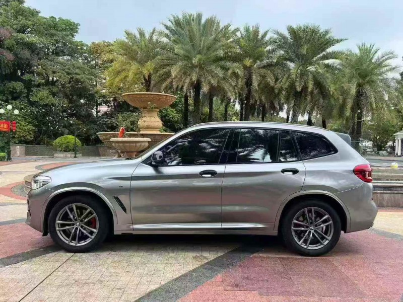 广州19年宝马X35