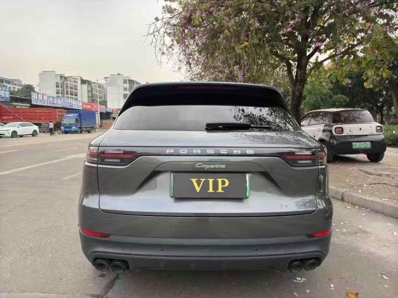 广州21年保时捷卡宴9