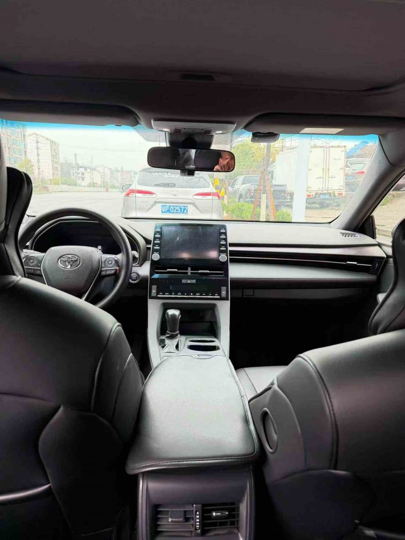 衡阳22年丰田亚洲龙5