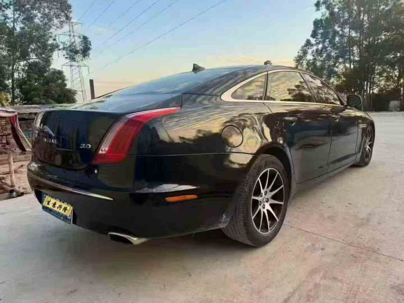 湛江13年捷豹XJL7