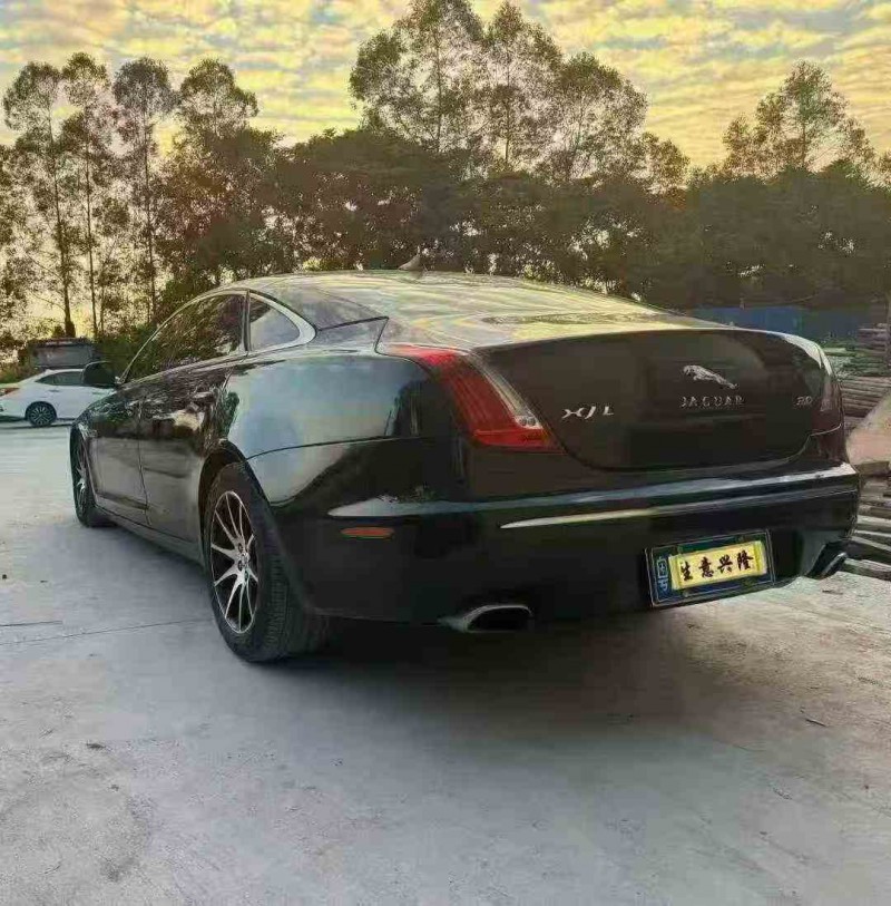 湛江13年捷豹XJL8