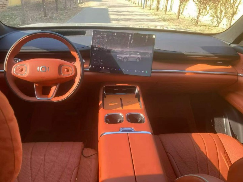 保定25年长安汽车启源4