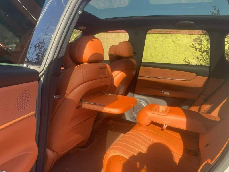 保定25年长安汽车启源7