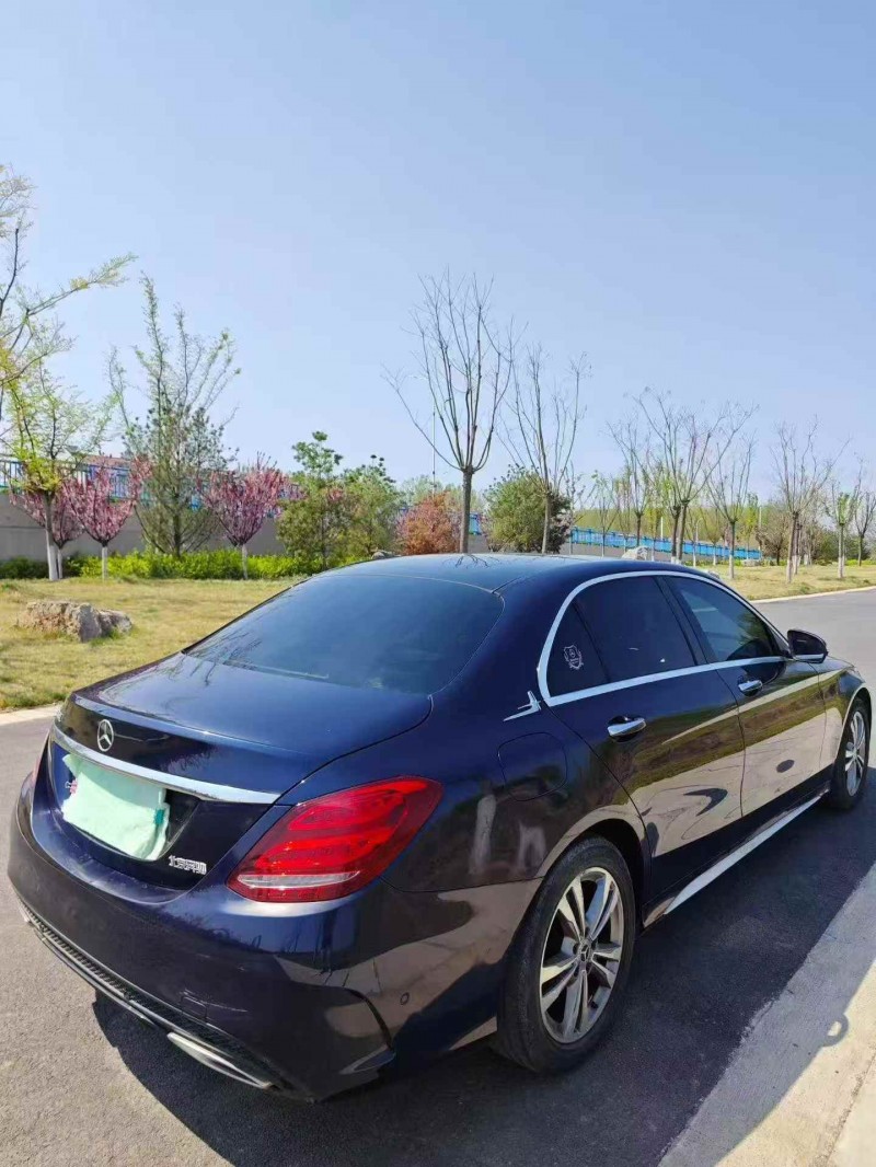 东营18年奔驰C8