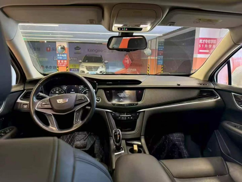 荆州17年凯迪拉克XT54