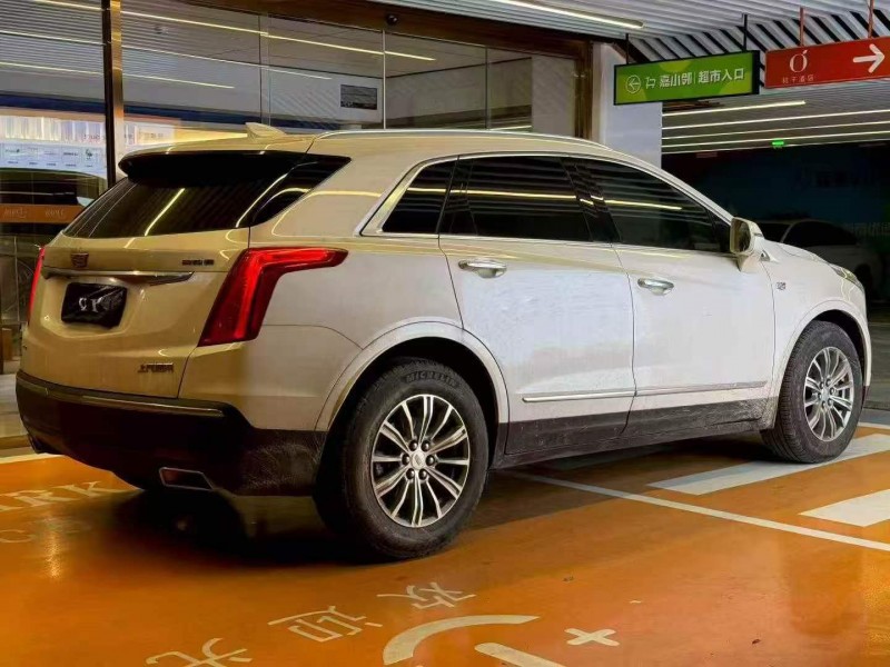 荆州17年凯迪拉克XT58