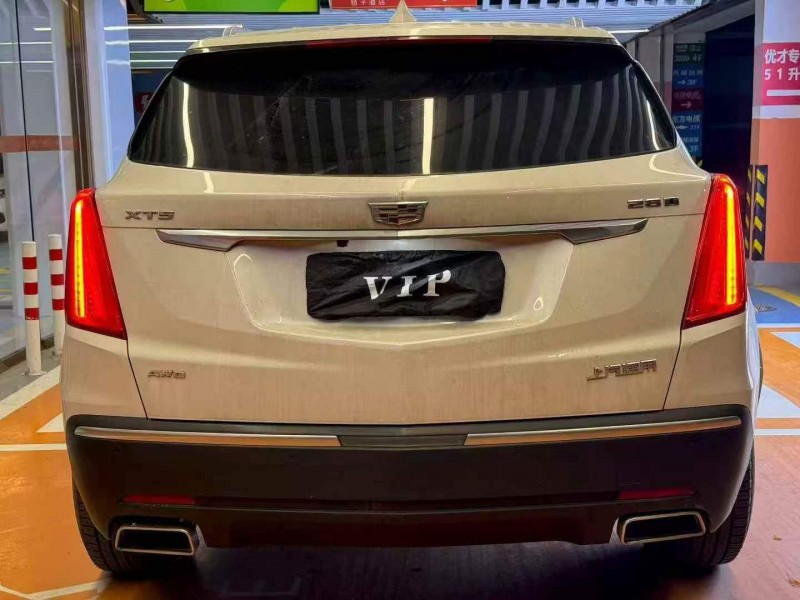 荆州17年凯迪拉克XT59