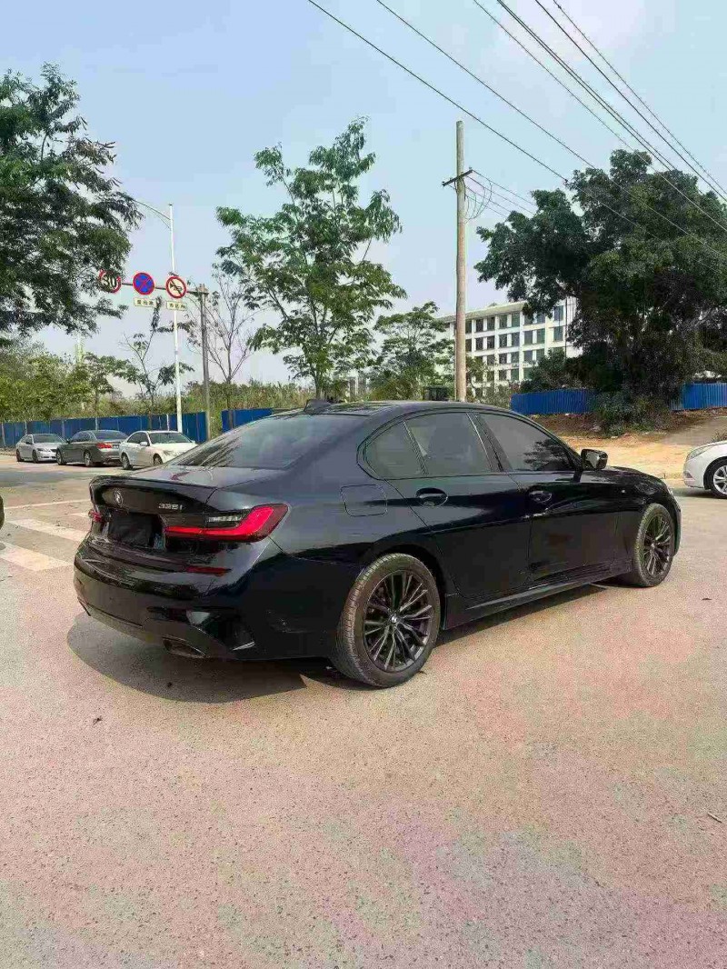 南宁22年宝马3系7