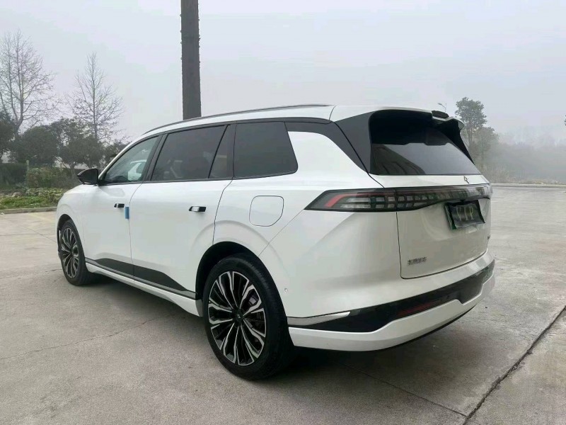 襄阳26年东风奕派8