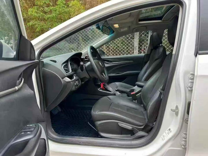 广州21年别克英朗8