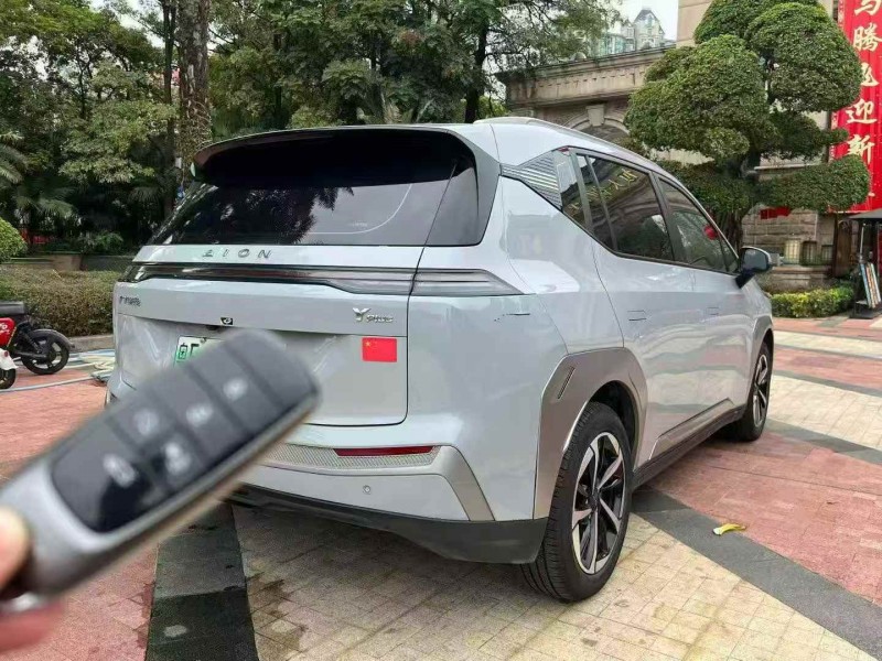 广州25年传祺埃安Y8