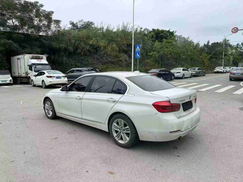 南宁16年宝马3系8