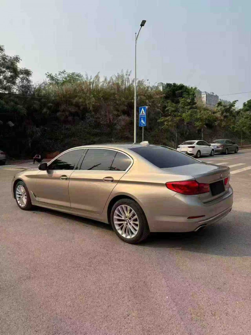 南宁19年宝马5系8