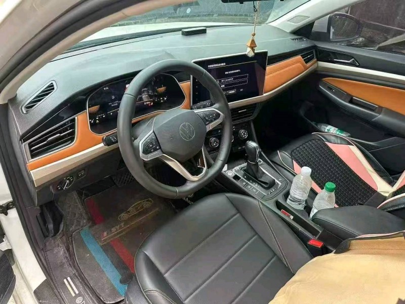 重庆25年大众宝来5