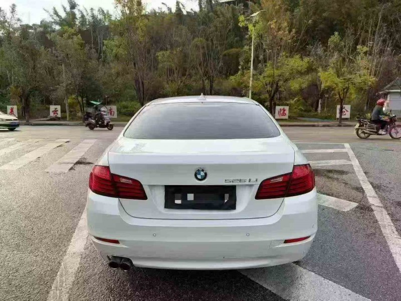 佛山16年宝马5系9