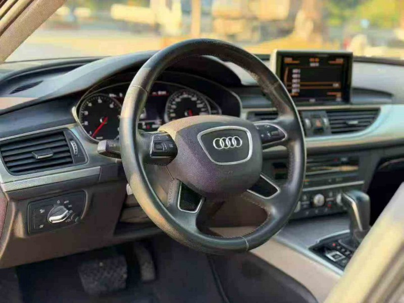 珠海17年奥迪A6L4