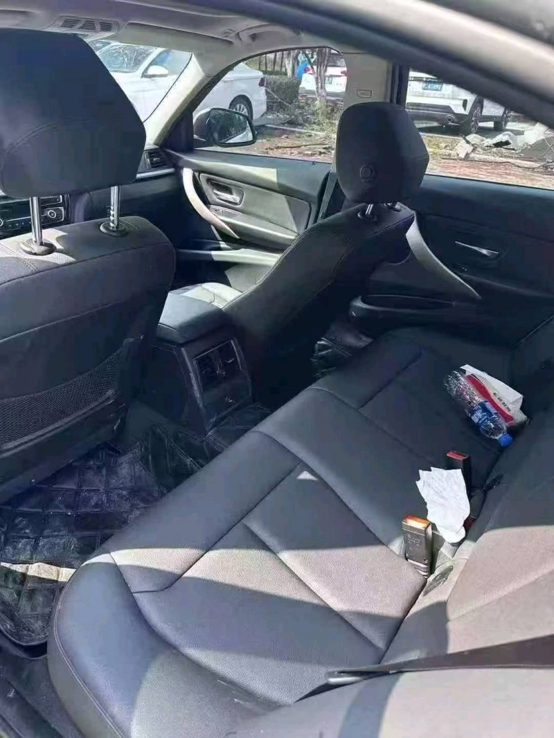 九江16年宝马3系9