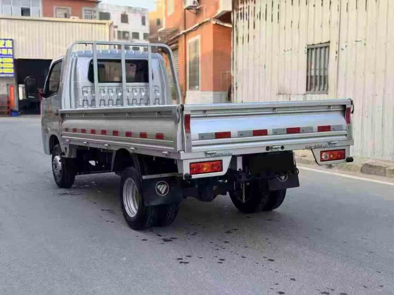 厦门25年福田祥菱7