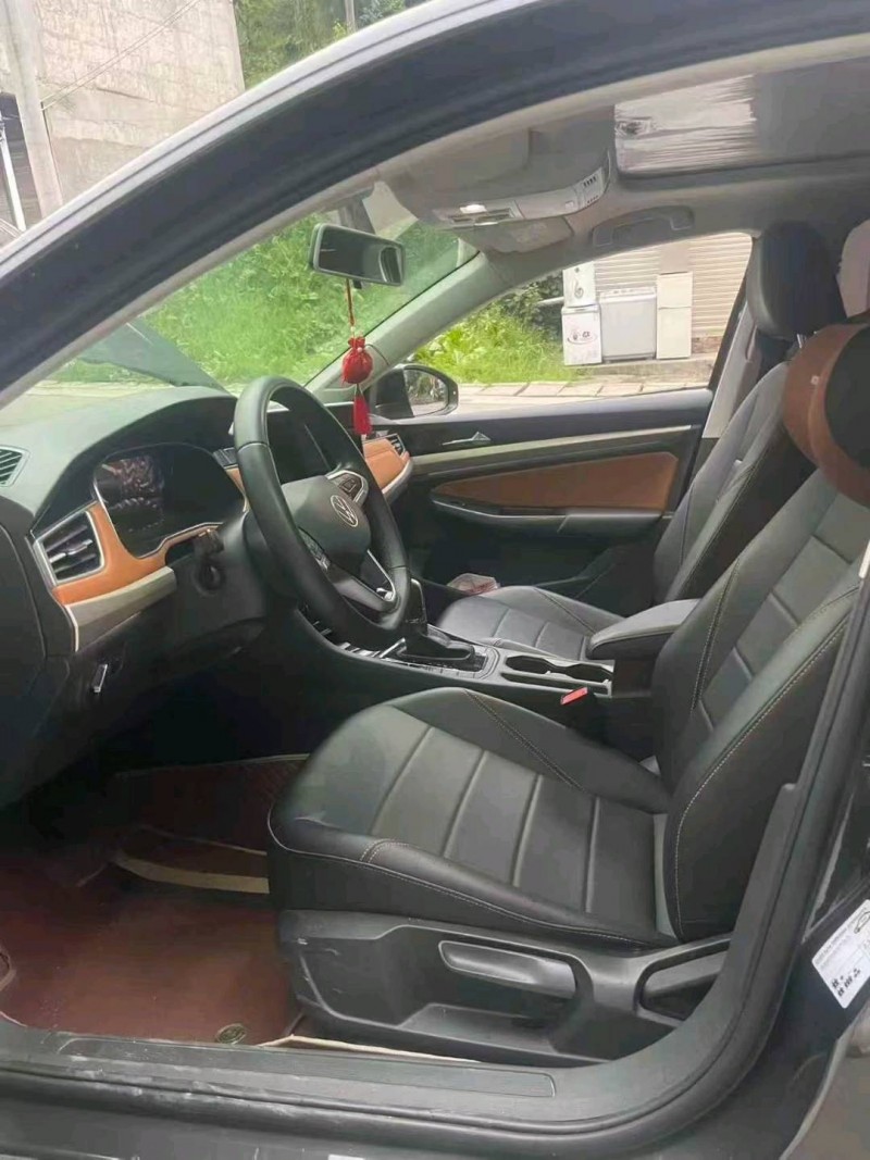 安顺24年大众宝来9