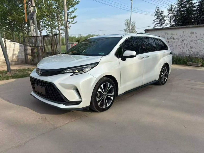 徐州23年丰田格瑞维亚3