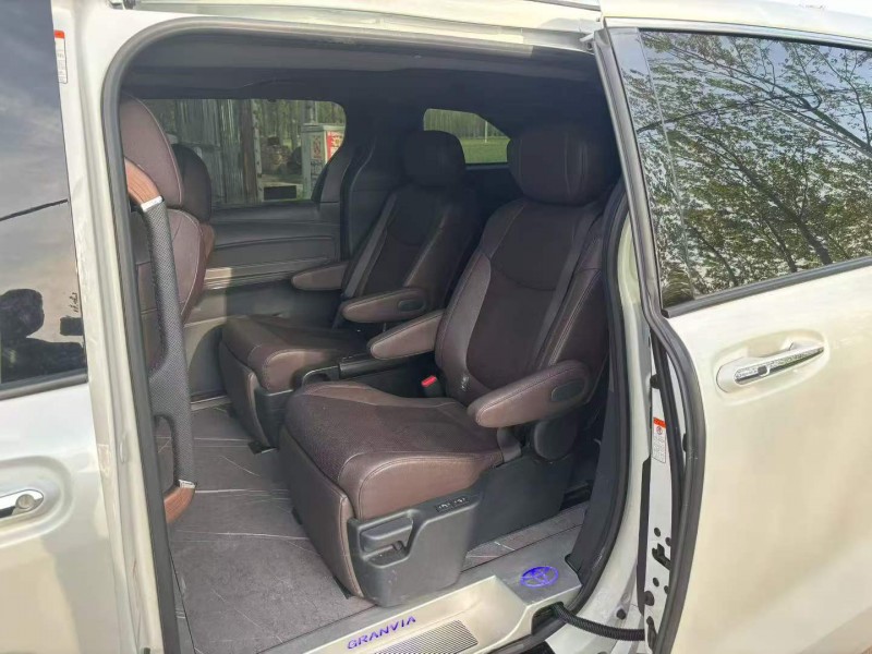 徐州23年丰田格瑞维亚4