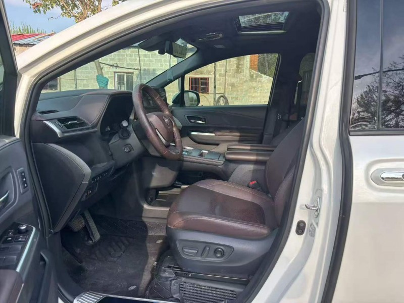 徐州23年丰田格瑞维亚6