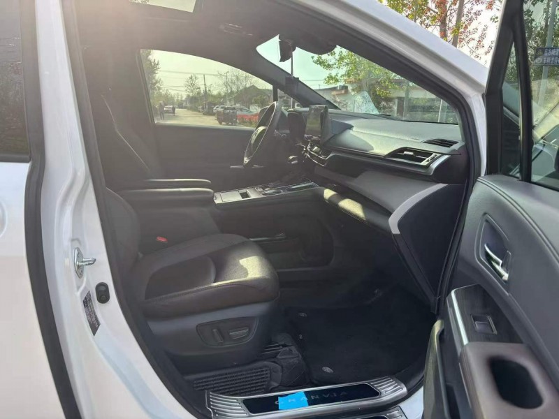 徐州23年丰田格瑞维亚7