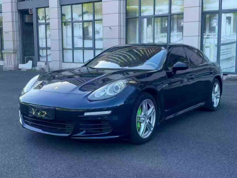 南平14年保时捷帕拉梅拉3