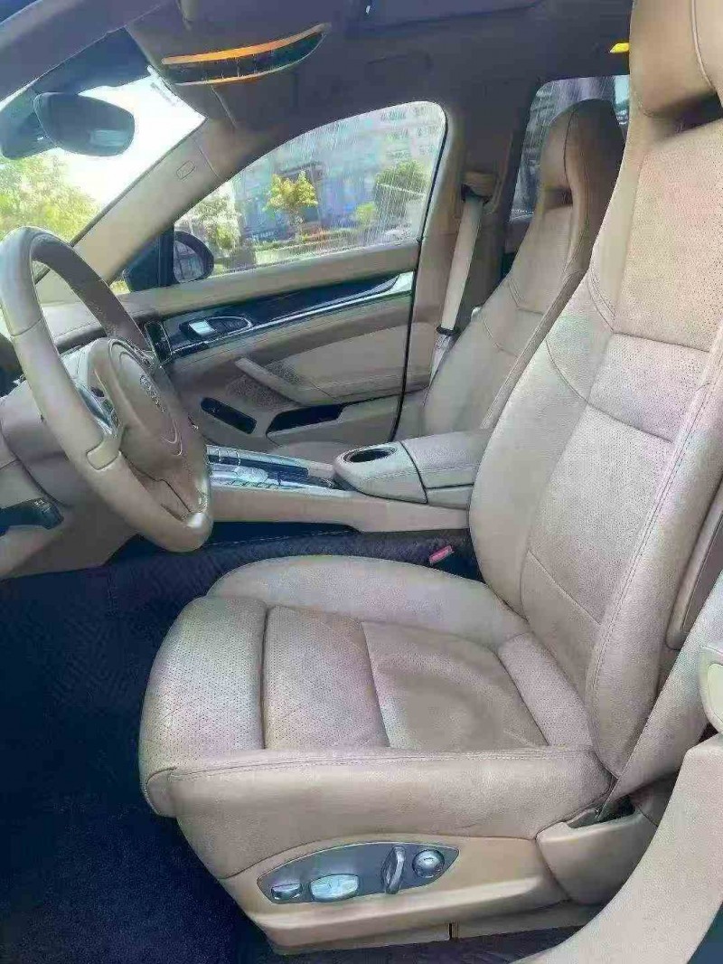 南平14年保时捷帕拉梅拉6