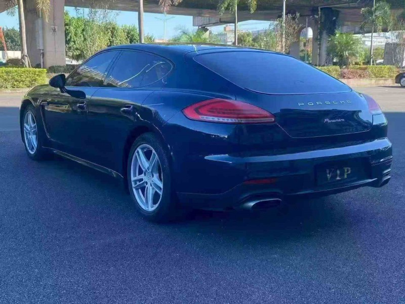 南平14年保时捷帕拉梅拉7