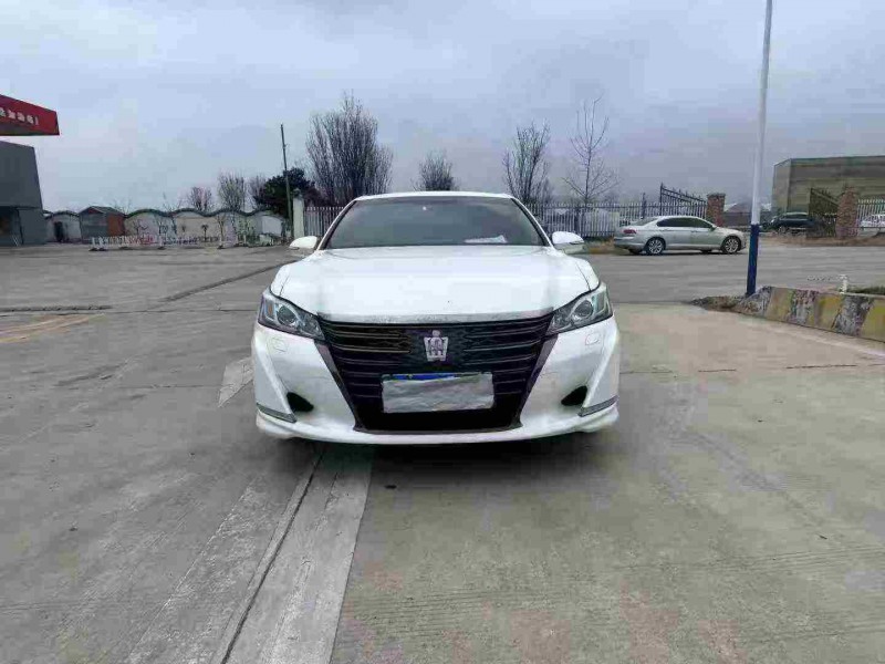 徐州18年丰田皇冠1