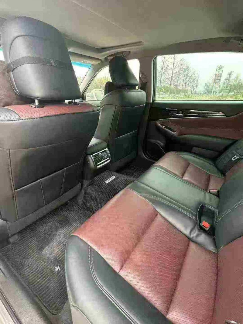 徐州18年丰田皇冠8