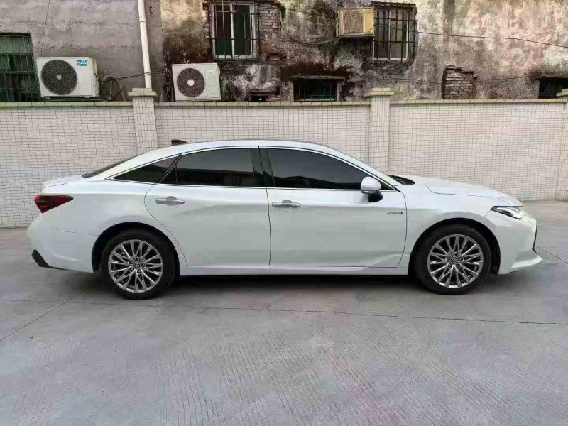 深圳23年丰田亚洲龙8