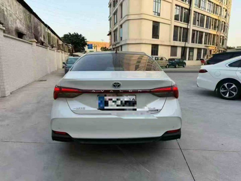 深圳23年丰田亚洲龙9