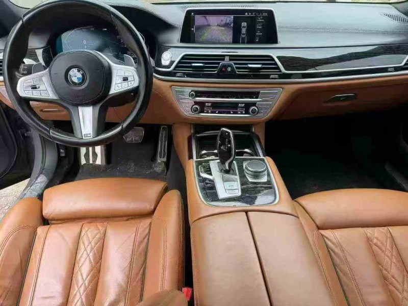 汕头21年宝马7系5