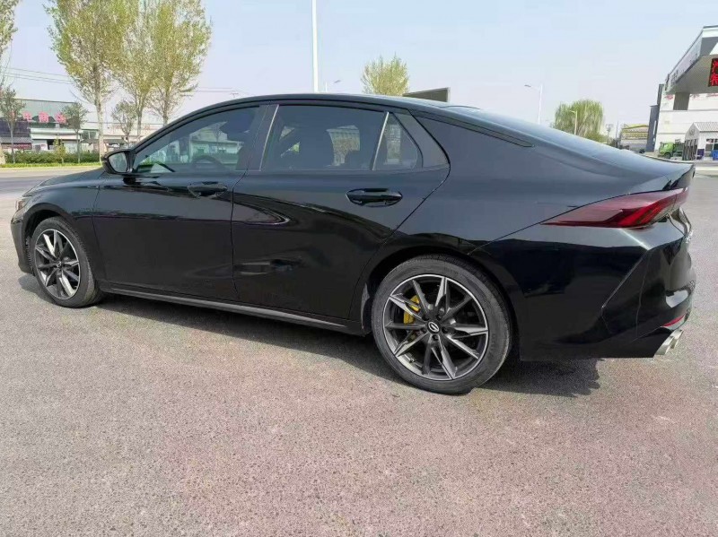 保定23年传祺影豹8