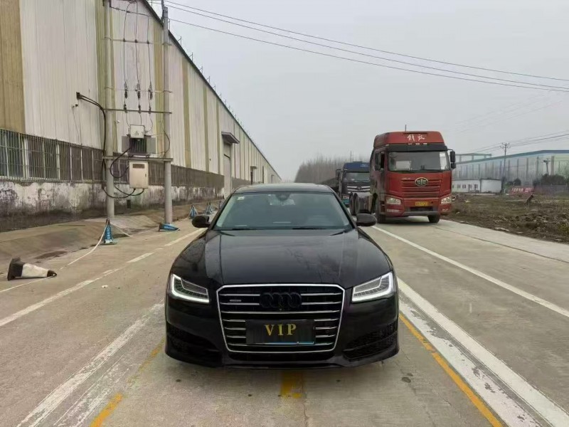 菏泽18年奥迪A8L1