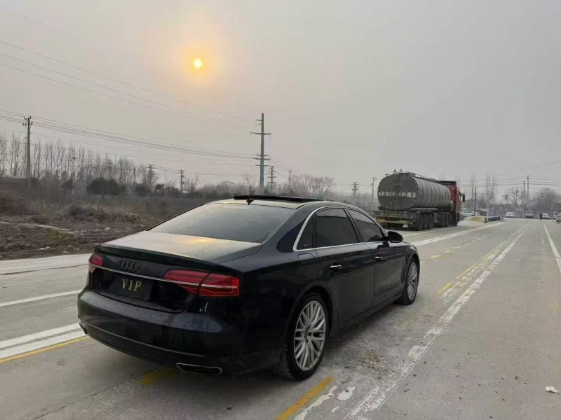 菏泽18年奥迪A8L8