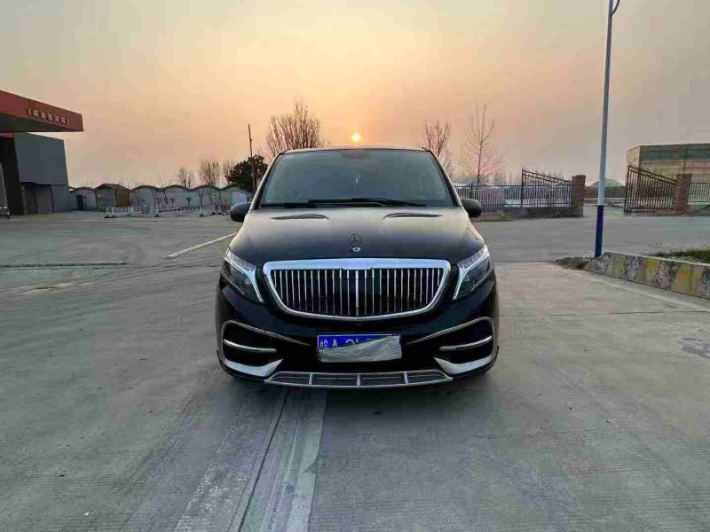 徐州18年奔驰威霆1