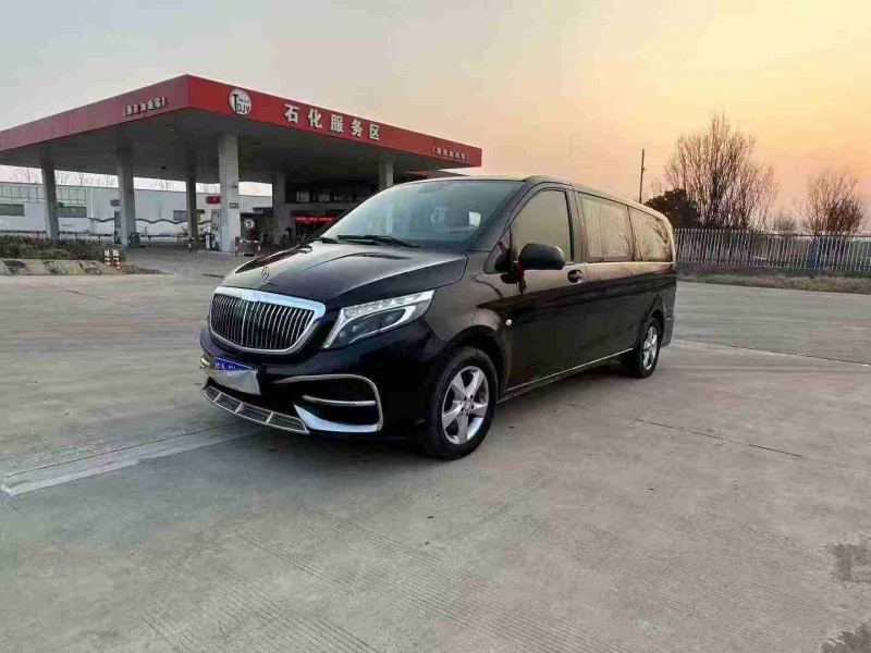 徐州18年奔驰威霆2